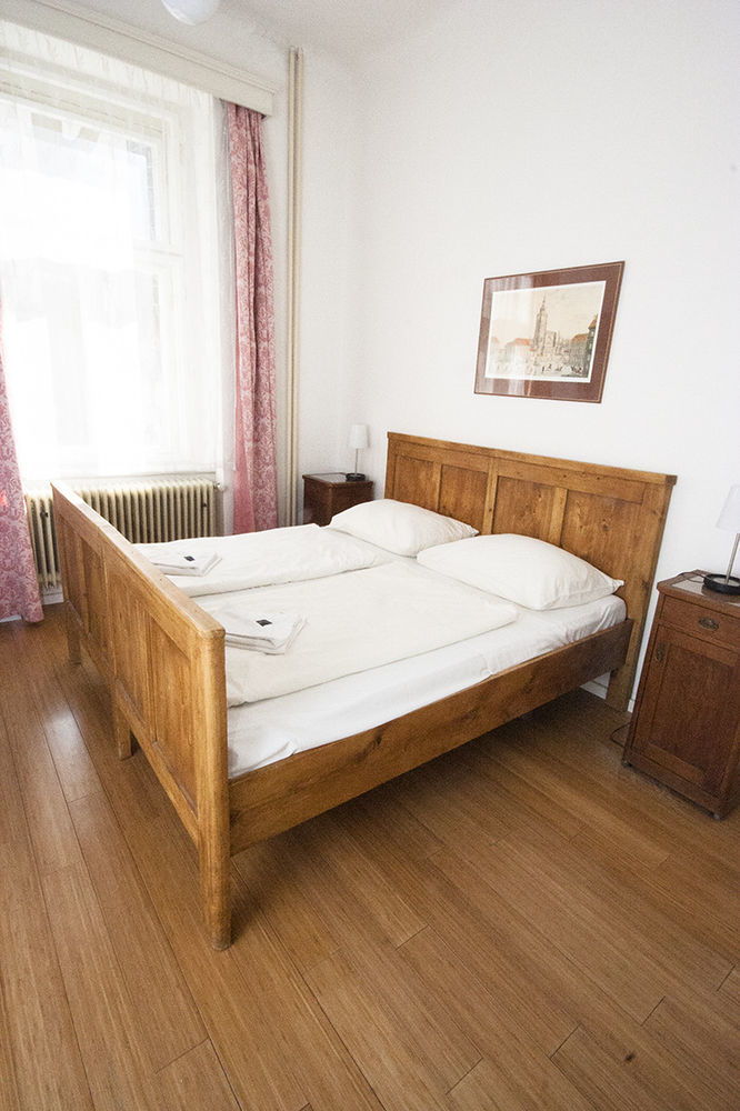 Kralovský Vinohrad 3*